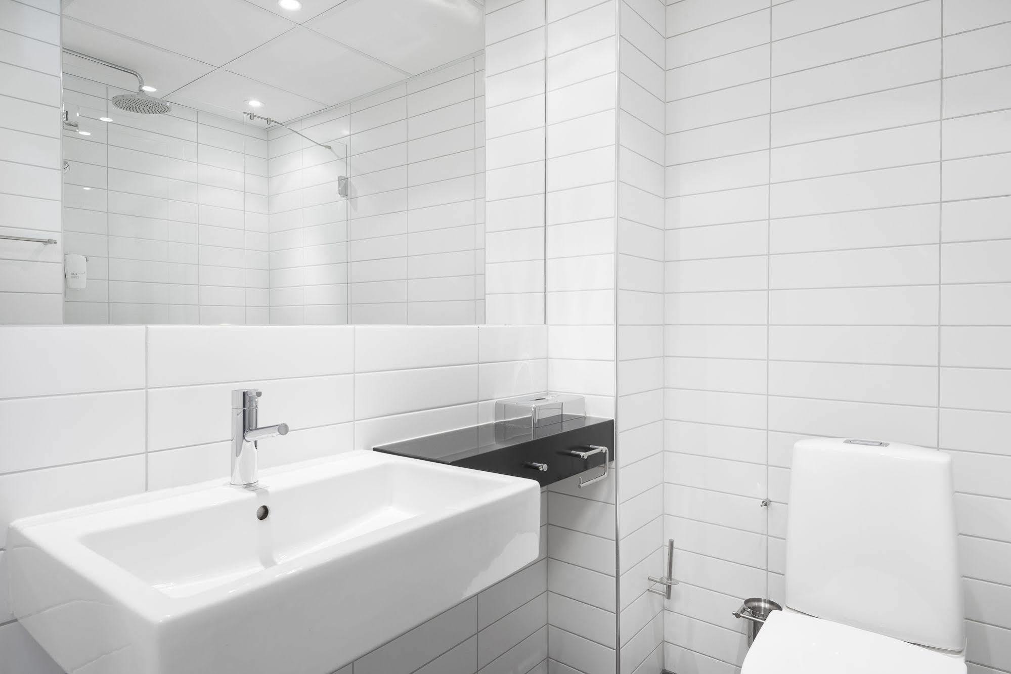 Quality Hotel Нака Екстериор снимка