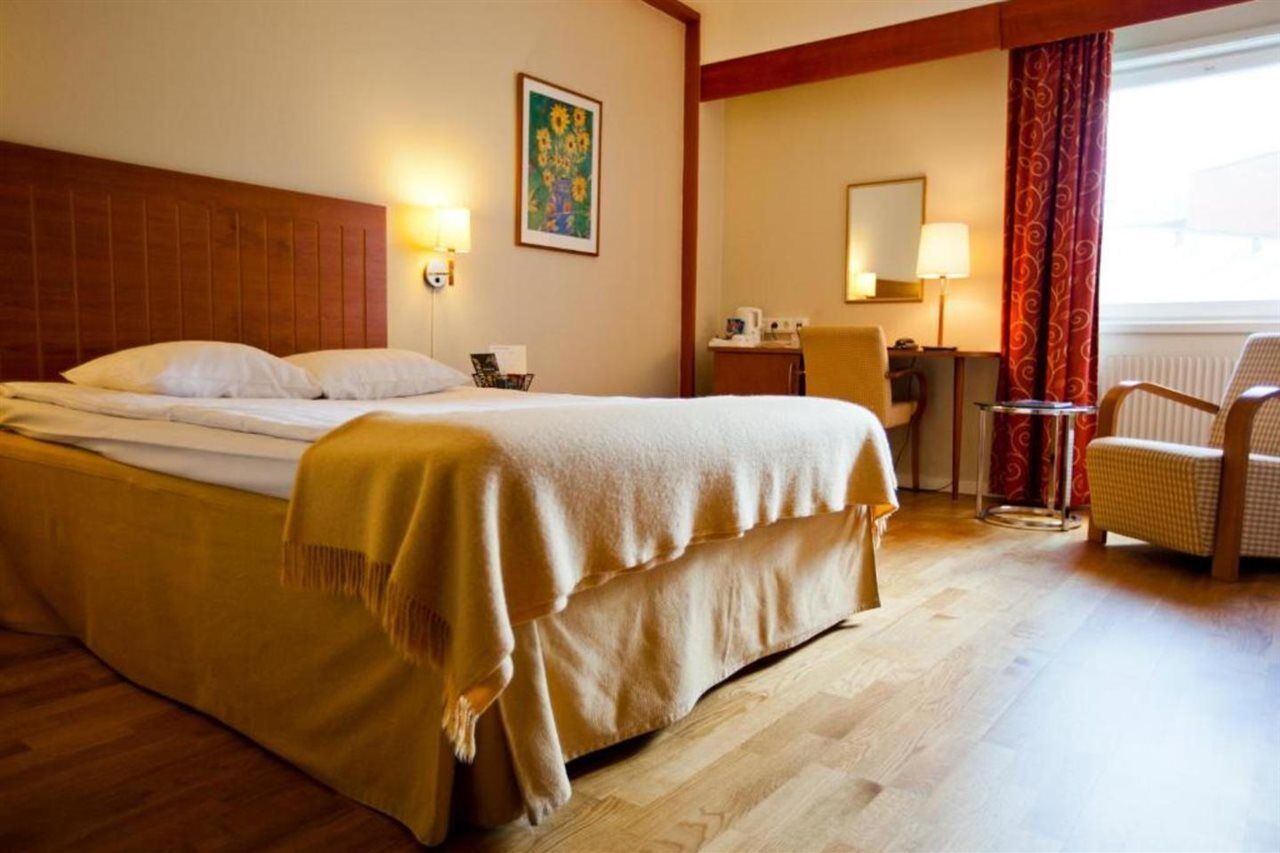 Quality Hotel Нака Екстериор снимка